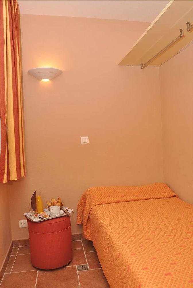 Appart Hotel Lou Castelet Каррос Екстер'єр фото